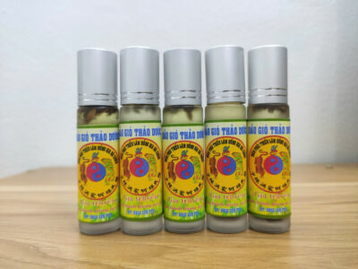 Dầu gió thảo dược